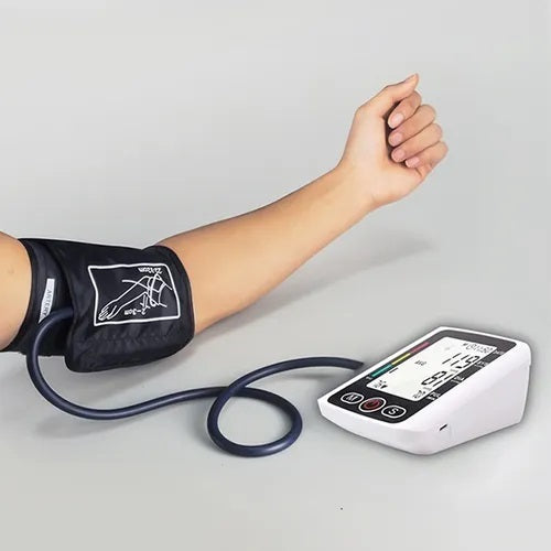 Tensiómetro Digital Brazo Presión Arterial Voz + Estuche